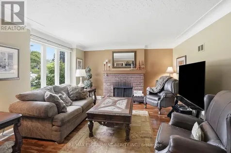 950 North Shore Boulevard West Burlington (bayview) ON L7T 1B1