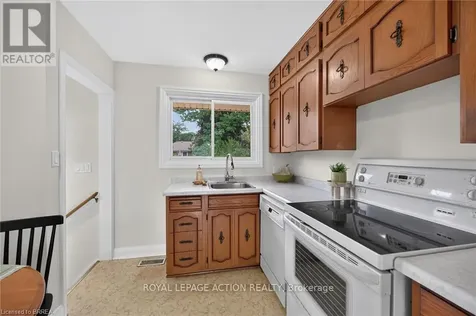 21 Brier Crescent Brantford ON N3R 3M5