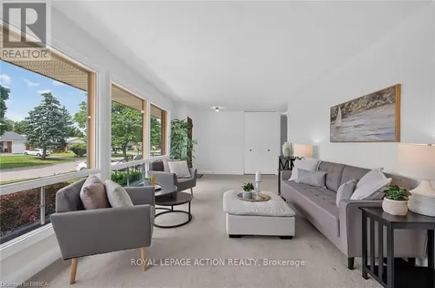 21 Brier Crescent Brantford ON N3R 3M5
