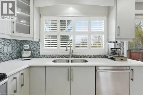 5010 Bunton Crescent Burlington ON L7L 6H2