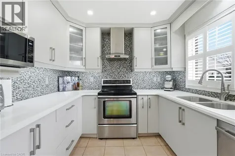 5010 Bunton Crescent Burlington ON L7L 6H2