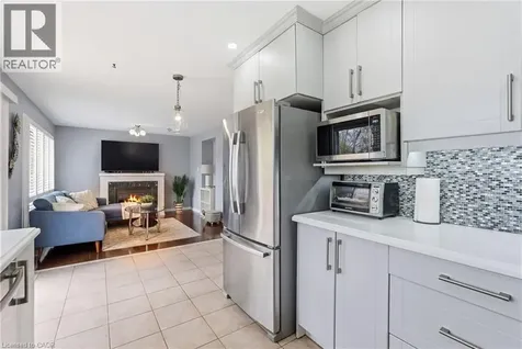 5010 Bunton Crescent Burlington ON L7L 6H2
