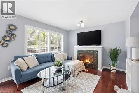 5010 Bunton Crescent Burlington ON L7L 6H2