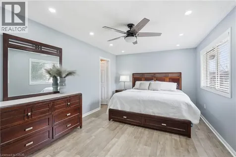 5010 Bunton Crescent Burlington ON L7L 6H2