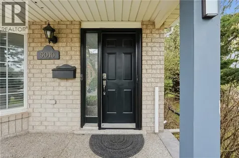 5010 Bunton Crescent Burlington ON L7L 6H2