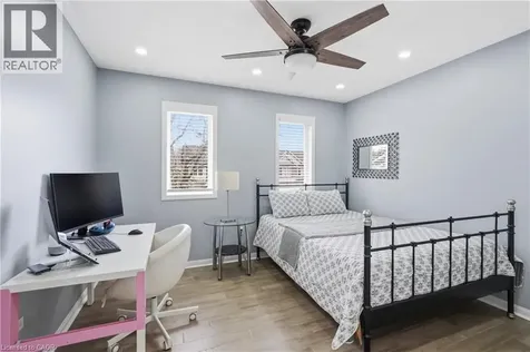 5010 Bunton Crescent Burlington ON L7L 6H2