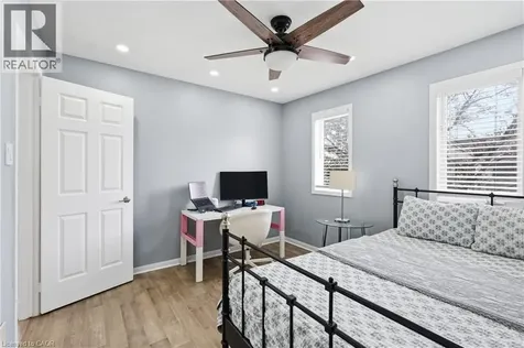 5010 Bunton Crescent Burlington ON L7L 6H2