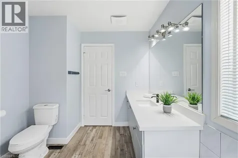 5010 Bunton Crescent Burlington ON L7L 6H2