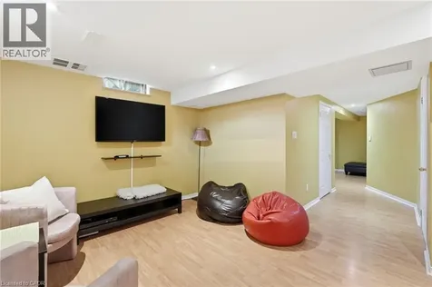 5010 Bunton Crescent Burlington ON L7L 6H2