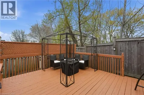 5010 Bunton Crescent Burlington ON L7L 6H2