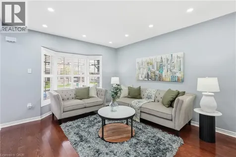 5010 Bunton Crescent Burlington ON L7L 6H2