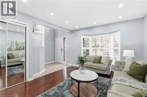 5010 Bunton Crescent Burlington ON L7L 6H2