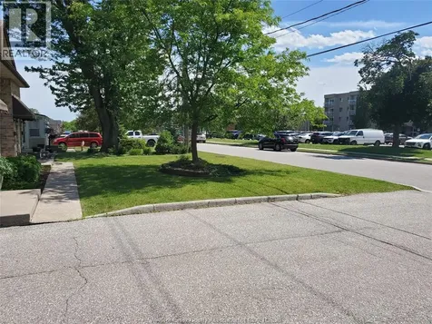 1710 Northway Windsor ON N9B 1X9