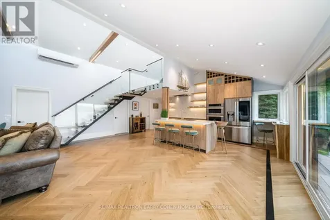 237 West Shore Drive Tiny ON L9M 0M7