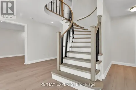 14 Alana Drive Springwater (centre Vespra) ON L9X 0S2