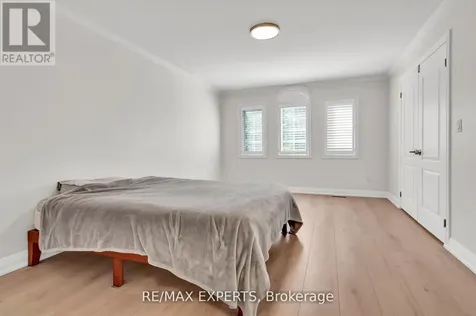 14 Alana Drive Springwater (centre Vespra) ON L9X 0S2