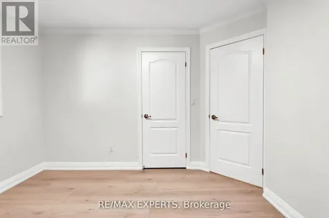 14 Alana Drive Springwater (centre Vespra) ON L9X 0S2