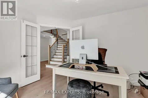 14 Alana Drive Springwater (centre Vespra) ON L9X 0S2