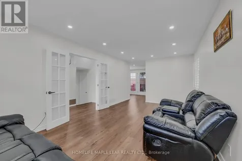 191 Stirling Macgregor Drive Cambridge ON N1S 4Z8