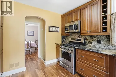 950 North Shore Boulevard Burlington ON L7T 1B1