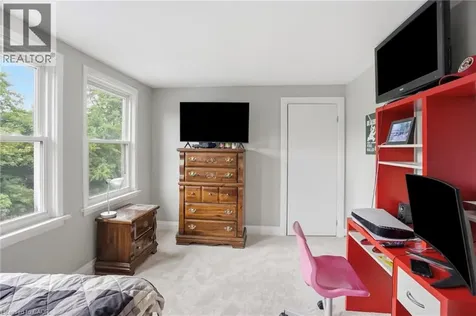 950 North Shore Boulevard Burlington ON L7T 1B1