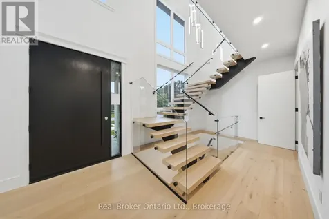 61 Floresta Court Hamilton (ancaster) ON L9G 1R6