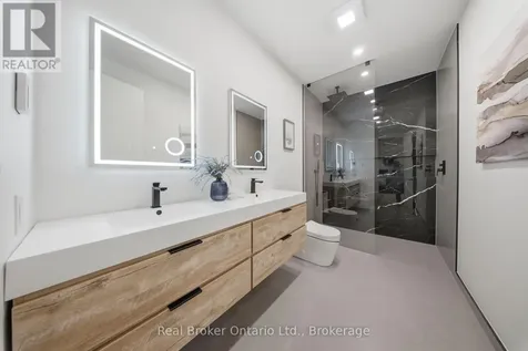 61 Floresta Court Hamilton (ancaster) ON L9G 1R6