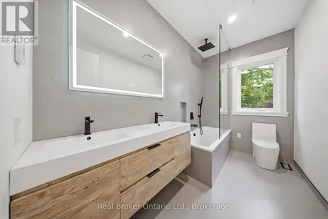 61 Floresta Court Hamilton (ancaster) ON L9G 1R6