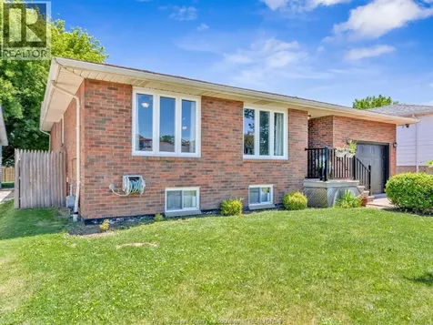 24 Camelot Leamington ON N8H 4V6