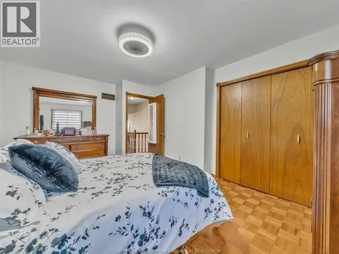 24 Camelot Leamington ON N8H 4V6
