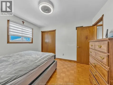 24 Camelot Leamington ON N8H 4V6