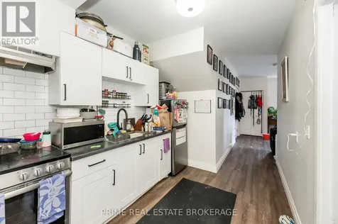 376 Burwell Street London East (east G) ON N6B 2W2