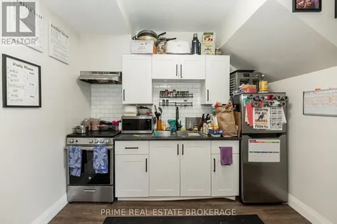 376 Burwell Street London East (east G) ON N6B 2W2