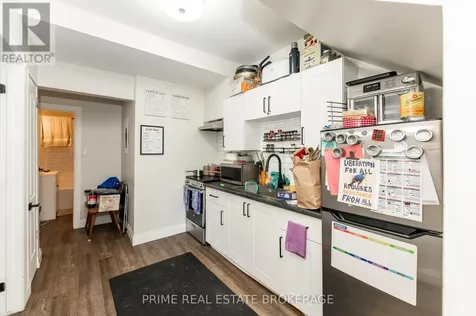 376 Burwell Street London East (east G) ON N6B 2W2