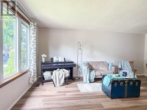 2623 Kaymar Crescent Sarnia ON N0N 1C0
