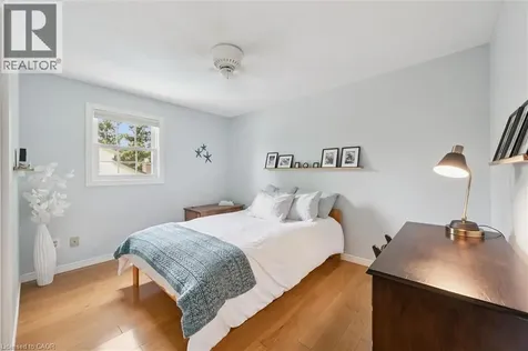 16 Manitoulin Crescent Kitchener ON N2A 3J4