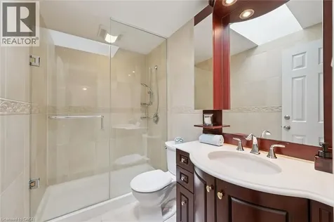 16 Manitoulin Crescent Kitchener ON N2A 3J4