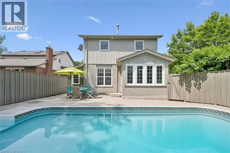 16 Manitoulin Crescent Kitchener ON N2A 3J4