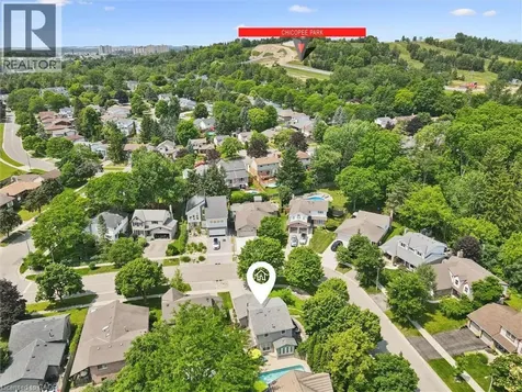 16 Manitoulin Crescent Kitchener ON N2A 3J4