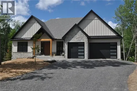 11 Glen Eagle Court Huntsville ON P1H 1B1