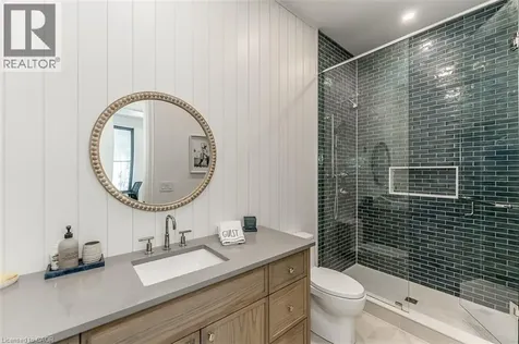 11 Glen Eagle Court Huntsville ON P1H 1B1