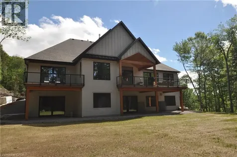 11 Glen Eagle Court Huntsville ON P1H 1B1