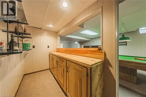 39 Parkwood Crescent Hamilton ON L8V 4Z9