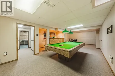 39 Parkwood Crescent Hamilton ON L8V 4Z9