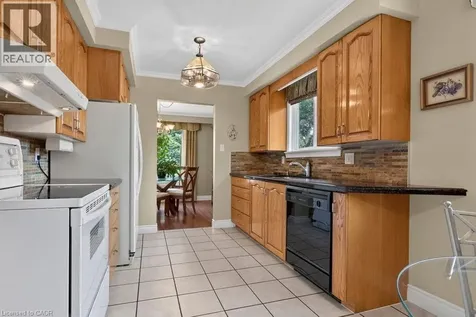 409 Mohawk Road West Hamilton ON L9C 1W5