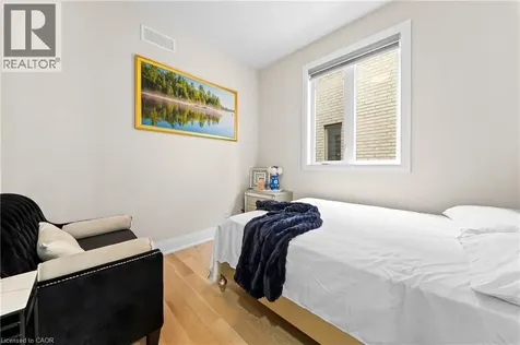 130 Pondcliffe Drive Kitchener ON N2R 0M4