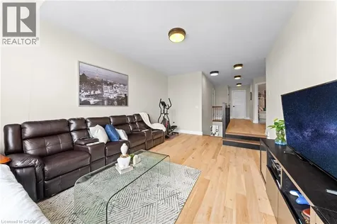 130 Pondcliffe Drive Kitchener ON N2R 0M4