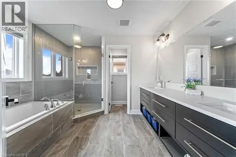 130 Pondcliffe Drive Kitchener ON N2R 0M4