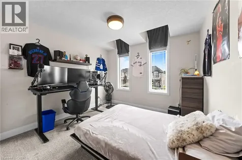 130 Pondcliffe Drive Kitchener ON N2R 0M4
