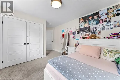 130 Pondcliffe Drive Kitchener ON N2R 0M4
